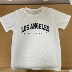 110〜120センチ　キッズ  ホワイトTシャツ　