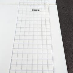 ワイヤーネット　ワイヤーバスケット　クリアファイル約100枚　中古　雑貨　台所　洗面　壁　インテリアの画像