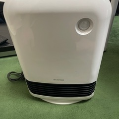家電 アイリスオーヤマヒーターの画像