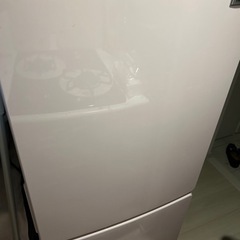 ピンクの冷蔵庫