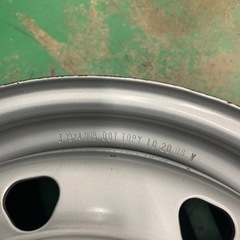 車のパーツ タイヤ、ホイールの画像