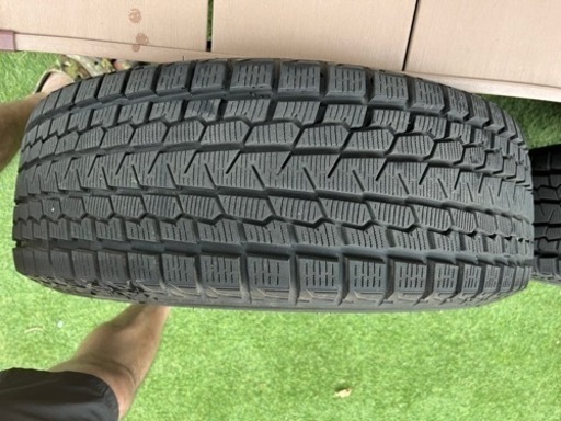 車のパーツ タイヤ、ホイール