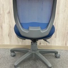 オフィス用椅子の画像