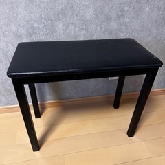電子ピアノの椅子