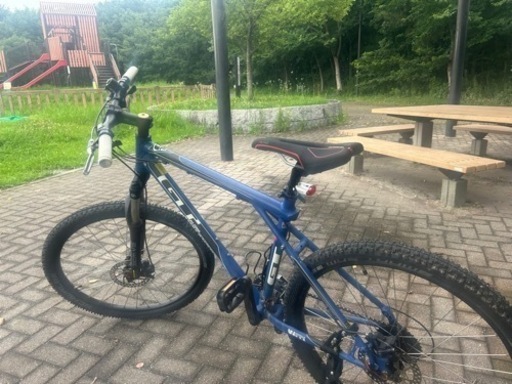 自転車 マウンテンバイク