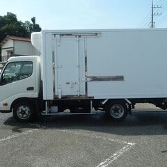 H25日野 デュトロ 1.7トン冷凍車2室式-30℃AT ホワイト　ETC　バックカメラ　左電格ミラー　集中ドアロック　ABS　エアバック　車庫灯　車幅灯　　車検R8/2　　16930　の画像