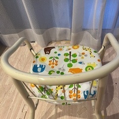 子どもチェアの画像