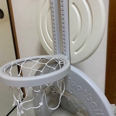 バスケットボール、フットボール遊びの画像