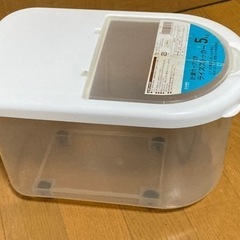 [お譲り先決定]米びつ(カインズ)