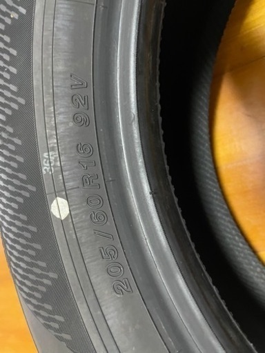 車のパーツ yokohama ADVAN dB v553 205/60/r16