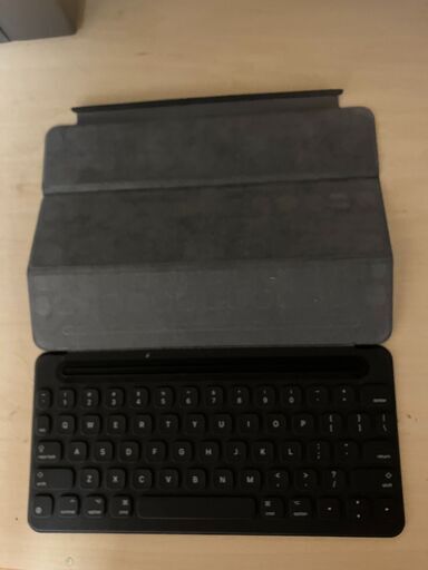 iPad Pro 9.7用smart keyboard