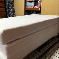 マットレス　シングル　寝具　折り畳み　ベッドの画像