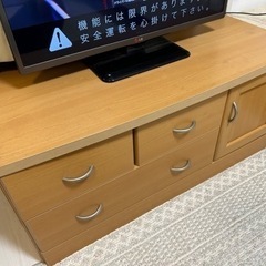 テレビ台の画像