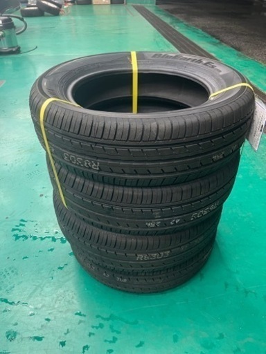 185/60R15 ヨコハマ ブルーアース　ES32 4本　新品　