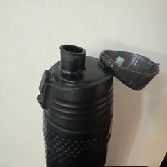 サーモス 保冷専用水筒 1リットルNIKEモデルの画像