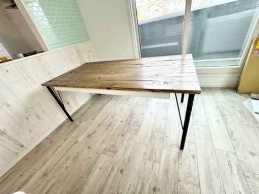未使用　カフェテーブル　ベンチシート２台　家具 ダイニングセット　インダストリアル