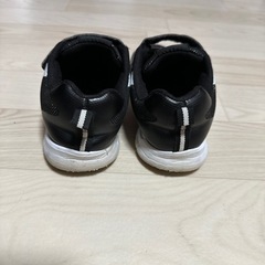 子供靴の画像