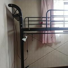 パイプの二段ベッド　家具 ベッドの画像