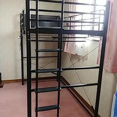 パイプの二段ベッド　家具 ベッドの画像
