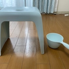 プラ製バスチェアと桶