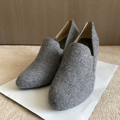 靴　ヒール　グレー　Lサイズ　レディース　24cm ツエード　ソリデル