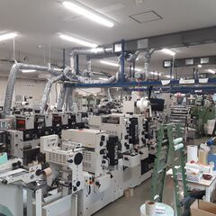 【営業職/未経験歓迎】＼ノルマは一切なし！月残業時間10時間未満！30代、40代、50代の男女が活躍している職場！／_No406-1の画像