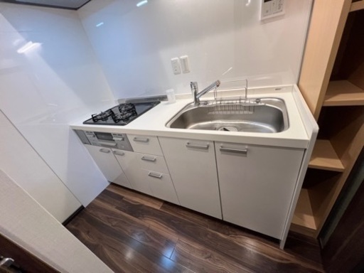 【受け渡し予定者様決まりした】 LIXIL システムキッチン 180サイズ リンナイ ビルトインコンロ 富士工業 レンジフード一展示品程度一式セット