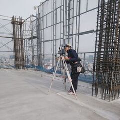[建築測量工]未経験者大歓迎！建物の基準線を決める大切な仕事です！週休２日制に対応しています！の画像