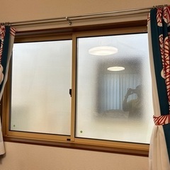 お洒落なカーテンの画像