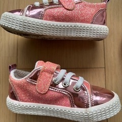 子供シューズの画像