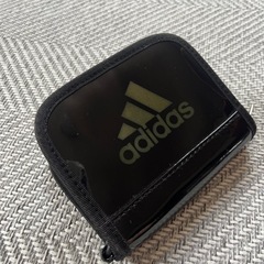 adidasの財布