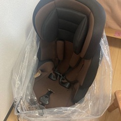 値下げしました　ネビオ　チャイルドシート