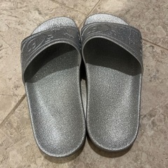 MM6 サンダルの画像