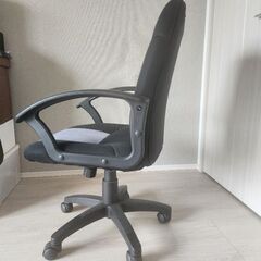 オフィスチェアの画像