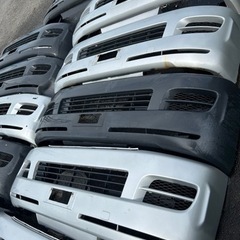 愛知　引取のみ　200系　ハイエース　フロントバンパー フロントグリル 大量セット　1型　2型　トヨタ　外装　ポジションランプ　の画像