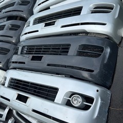 愛知　引取のみ　200系　ハイエース　フロントバンパー フロントグリル 大量セット　1型　2型　トヨタ　外装　ポジションランプ　の画像