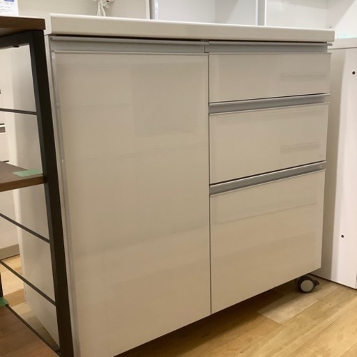 【トレファク ラパーク岸和田店】レンジ台　入荷しました。