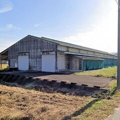 三重・玉城町昼田！松阪牛飼育牛舎跡地！土地、約１７８５坪！