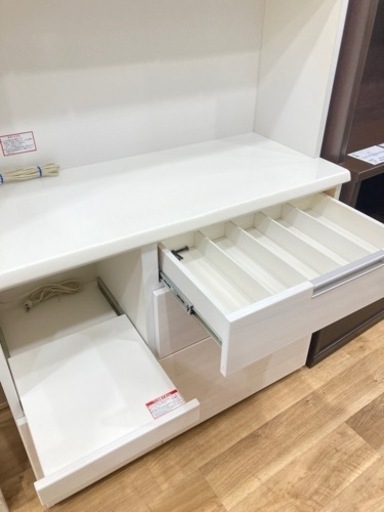 【トレファク高槻店】取りに来れる方限定！ニトリの三枚扉レンジボードのご紹介です！