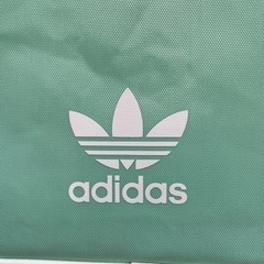 値下げしました❗️
【新品】adidas リュック の画像