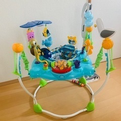 ジャンパー　ディズニー　ニモ　育児運動