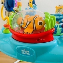 ジャンパー　ディズニー　ニモ　育児運動の画像