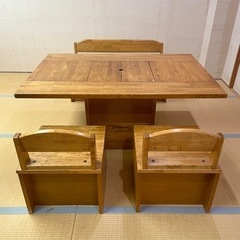 ダイニングテーブル　