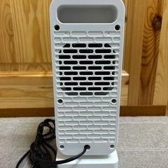 セラミックファンヒーター　電気ヒーター　扇風機　サーキュレーター　マイナスイオン付き 600W/1300W コンパクトの画像