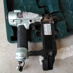 HITACHI 日立 フィニッシュネイラ 仕上げ用釘打ち機 釘打機 常圧 NT50AE2の画像