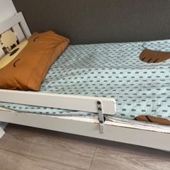 IKEA KRITTER クリッテル キッズ用ベッドの画像