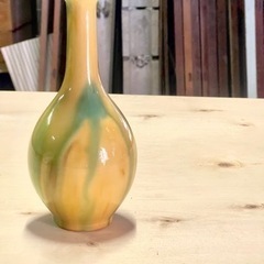 陶器の花瓶　一輪挿し　高さ20cmの画像