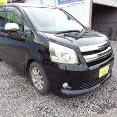 トヨタ　ノア2.0S Gエディション　4WD　寒冷地仕様