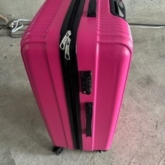 スーツケースの画像