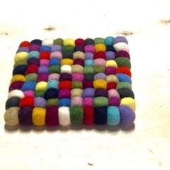 フェルトの鍋敷き　ハンドメイド　の画像